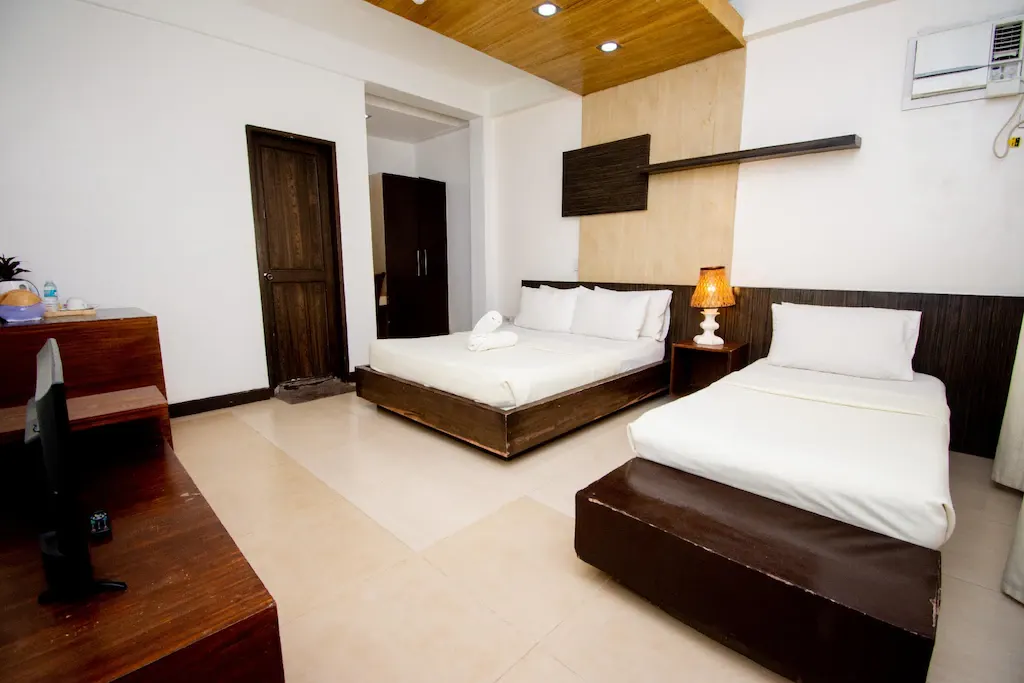 Grand Deluxe at Seabird Hotel Boracay, Balabag, Boracay