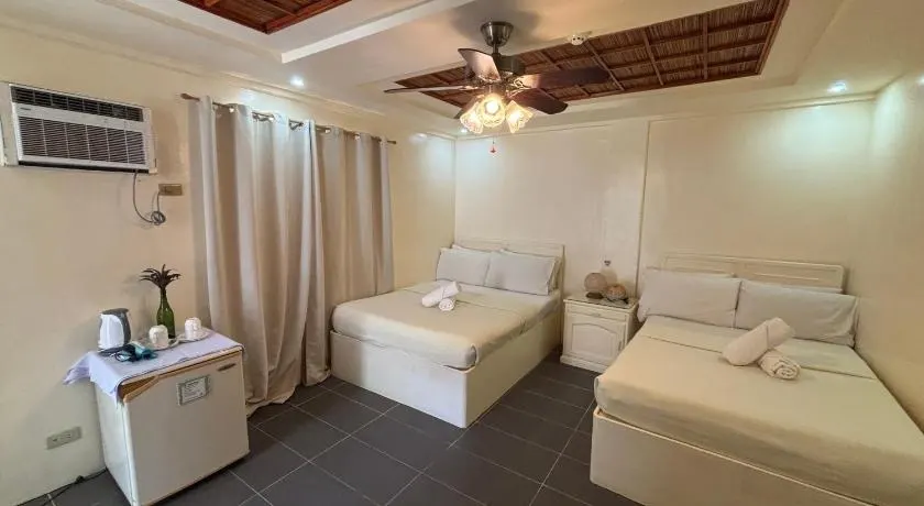Triple Deluxe at Seabird Hotel Boracay, Balabag, Boracay
