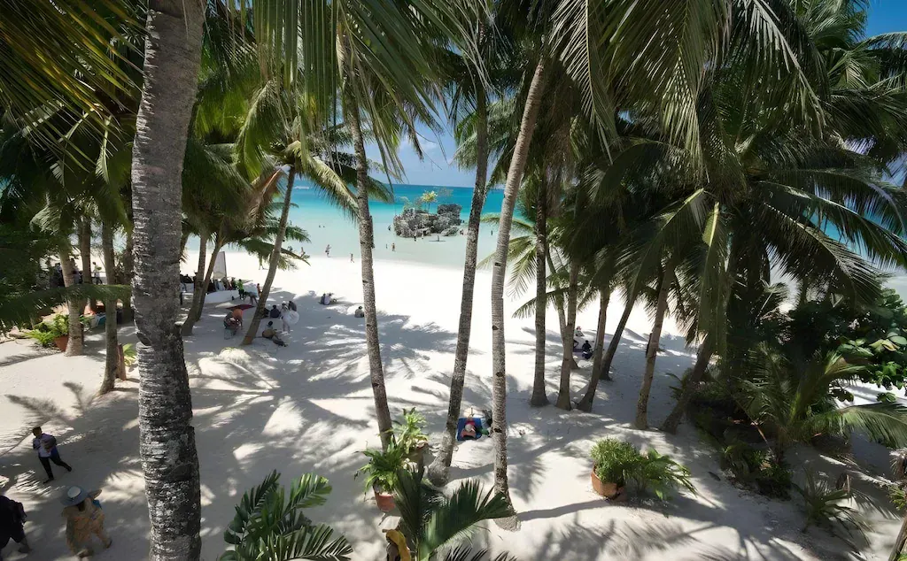 Nigi Nigi Too Beach Resort, Boracay — Photo 32