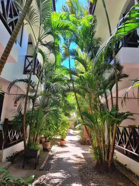Nirvana Beach Resort, Boracay — Photo 6