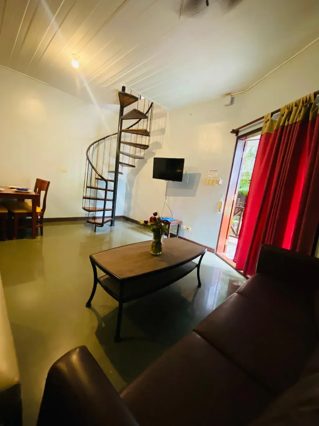 Large Condo at Nirvana Beach Resort, Boracay