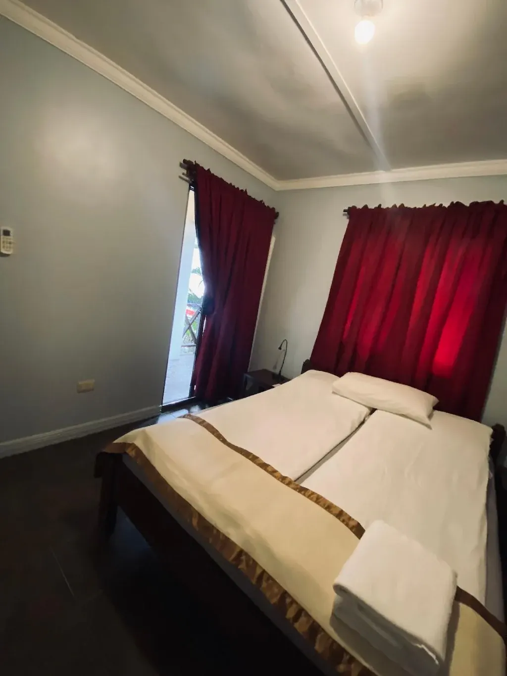 Large Condo at Nirvana Beach Resort, Boracay