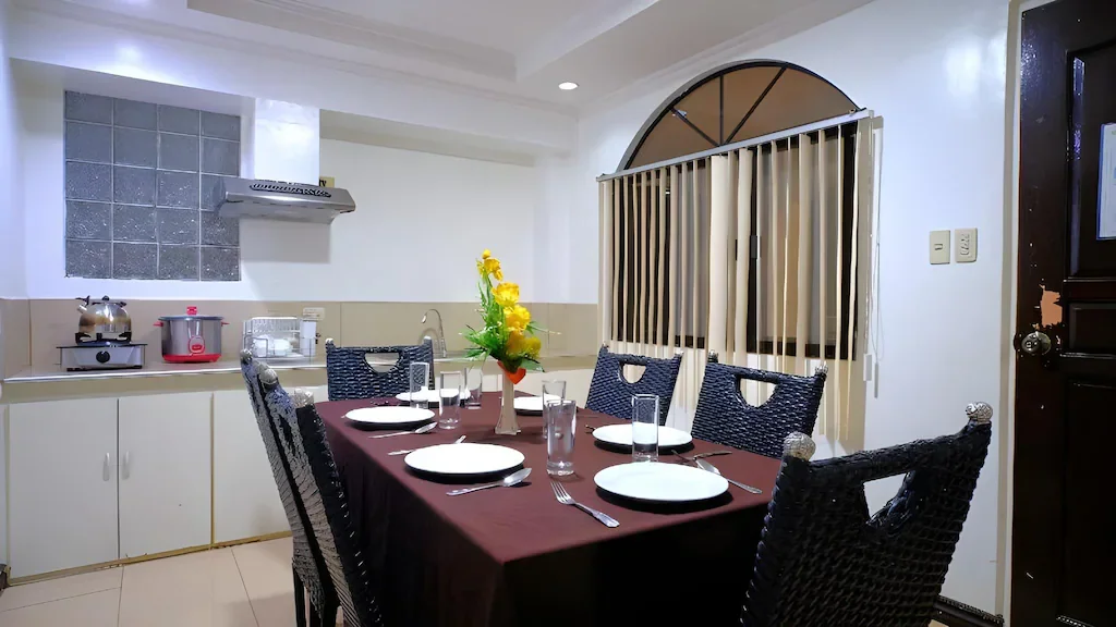 Apartelle Unit at Boracay Holiday Resort, Boracay