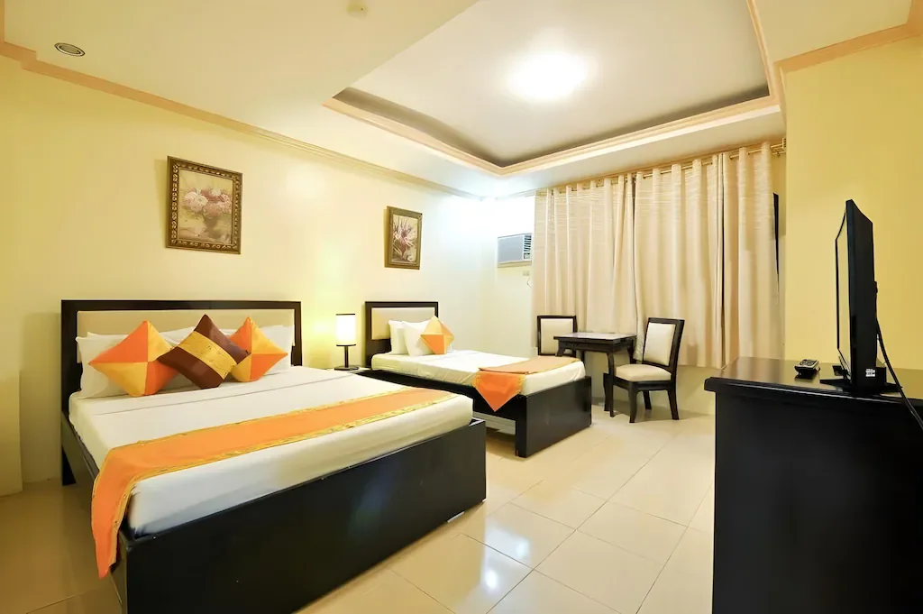 Apartelle Unit at Boracay Holiday Resort, Boracay
