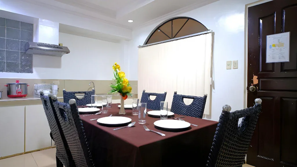 Apartelle Unit at Boracay Holiday Resort, Boracay