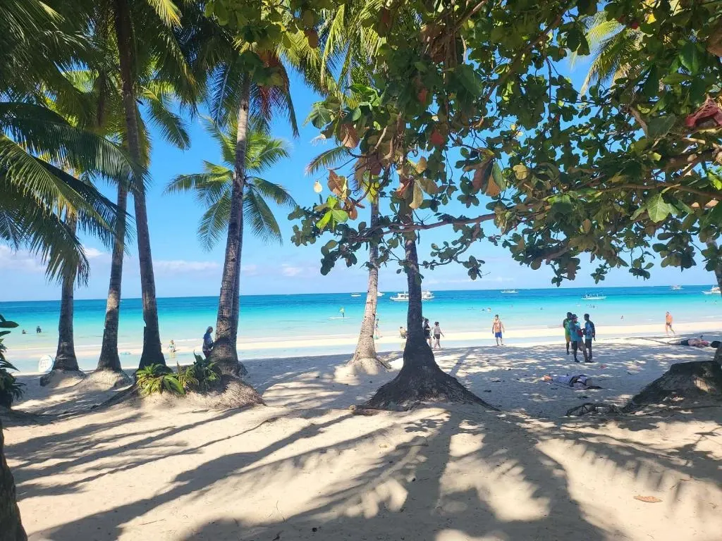 Sun Villa Beachfront Hotel, Balabag, Boracay — Photo 6