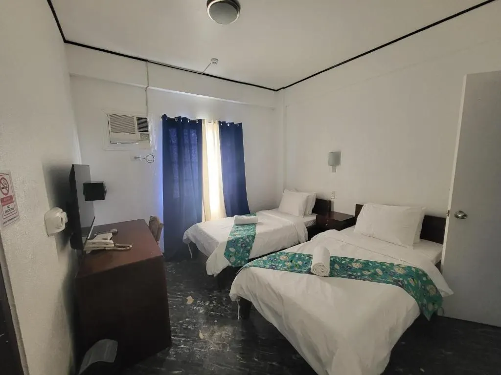 Double Room at Sun Villa Beachfront Hotel, Balabag, Boracay