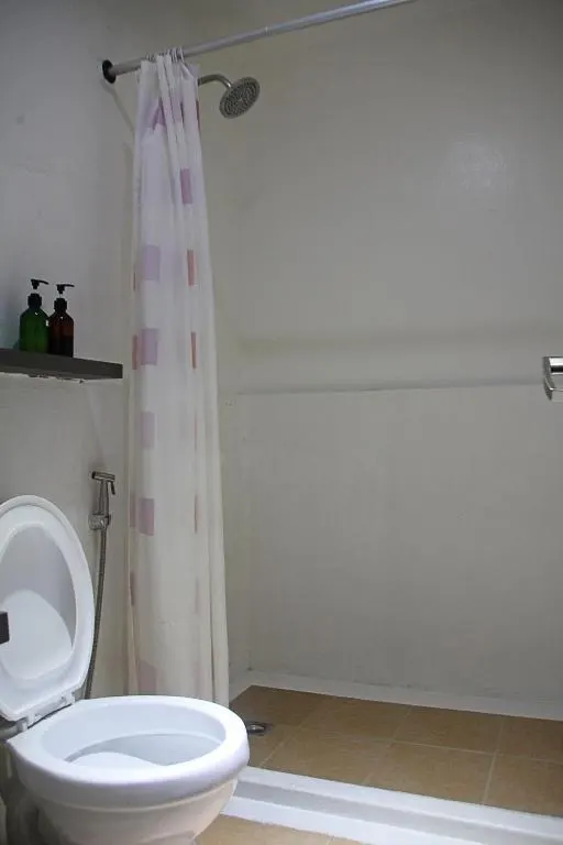 Standard Queen at The Lazy Dog Bed & Breakfast, Balabag, Boracay
