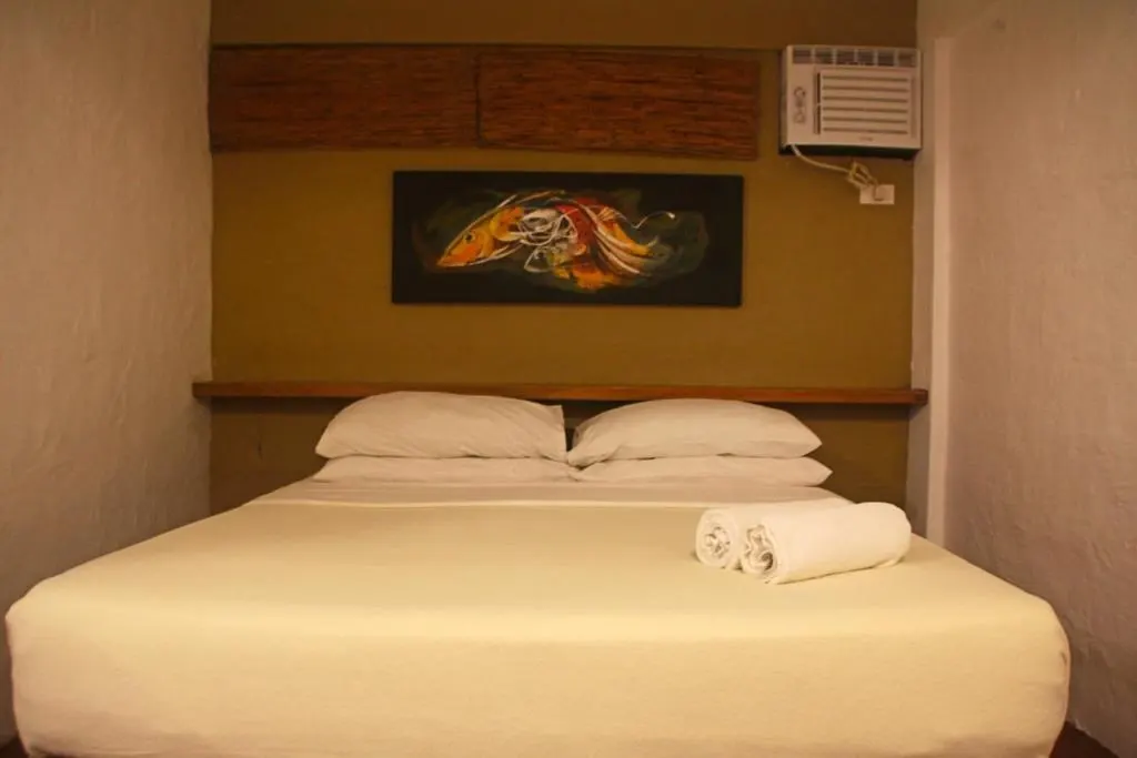 Cottage Queen at The Lazy Dog Bed & Breakfast, Balabag, Boracay