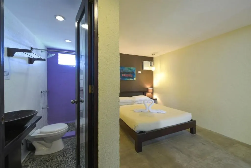 Cottage Queen at The Lazy Dog Bed & Breakfast, Balabag, Boracay