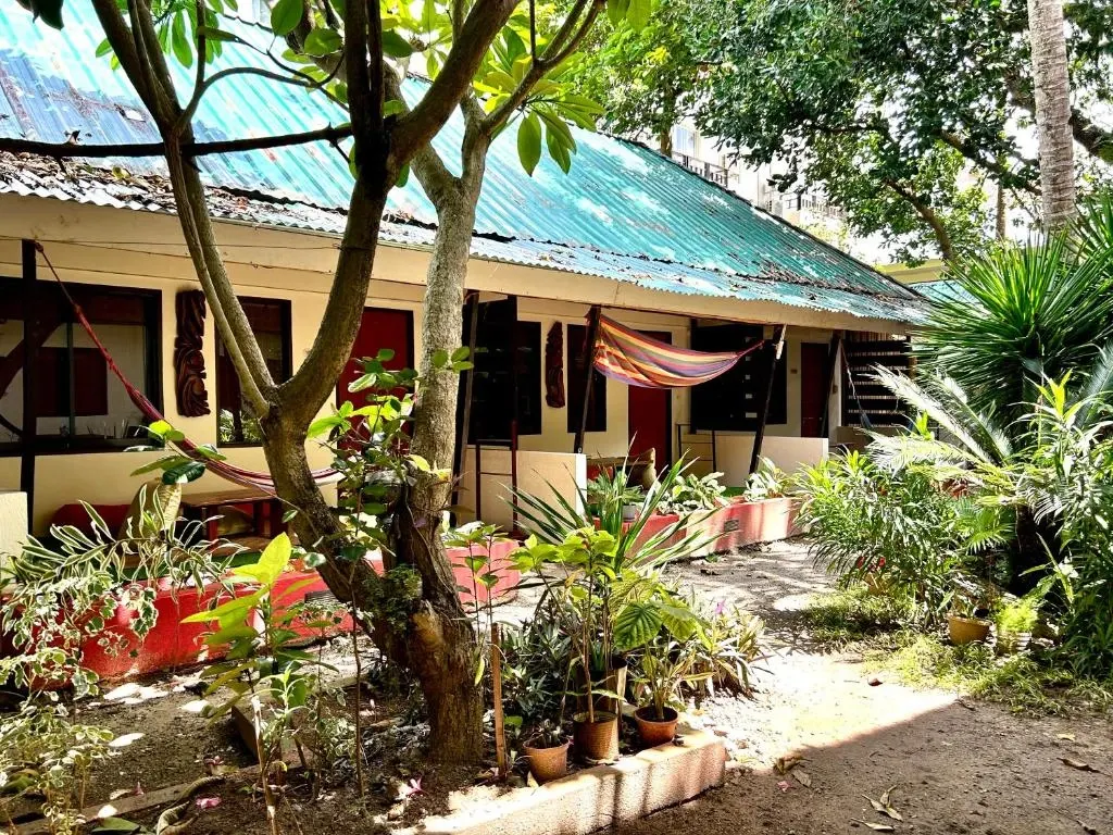 Triple Room at The Lazy Dog Bed & Breakfast, Balabag, Boracay