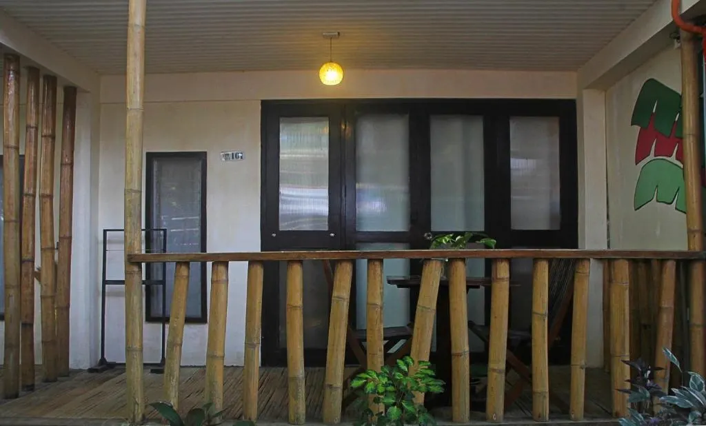 Cottage Queen at The Lazy Dog Bed & Breakfast, Balabag, Boracay