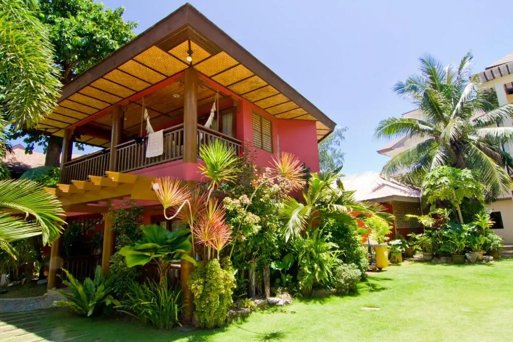 Boracay Tropics Resort Hotel, Boracay — Photo 3