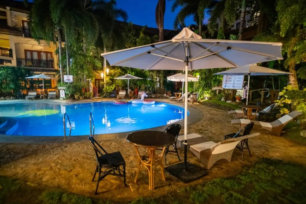 Boracay Tropics Resort Hotel, Boracay — Photo 13