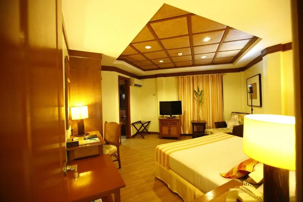 Boracay Tropics Resort Hotel, Boracay — Photo 9