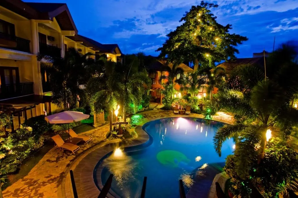 Boracay Tropics Resort Hotel, Boracay — Photo 1