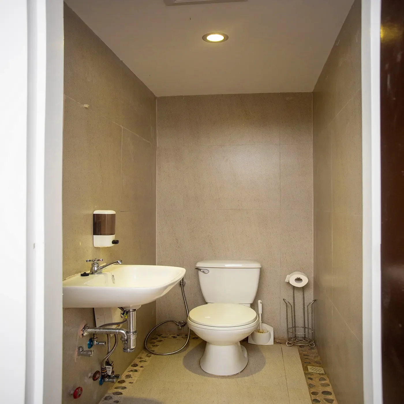 Family Room 8