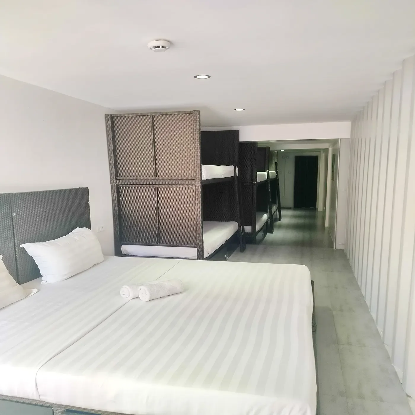 Family Room 8