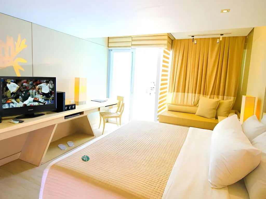 Deluxe Pool Access at Estacio Uno Boracay, Boracay