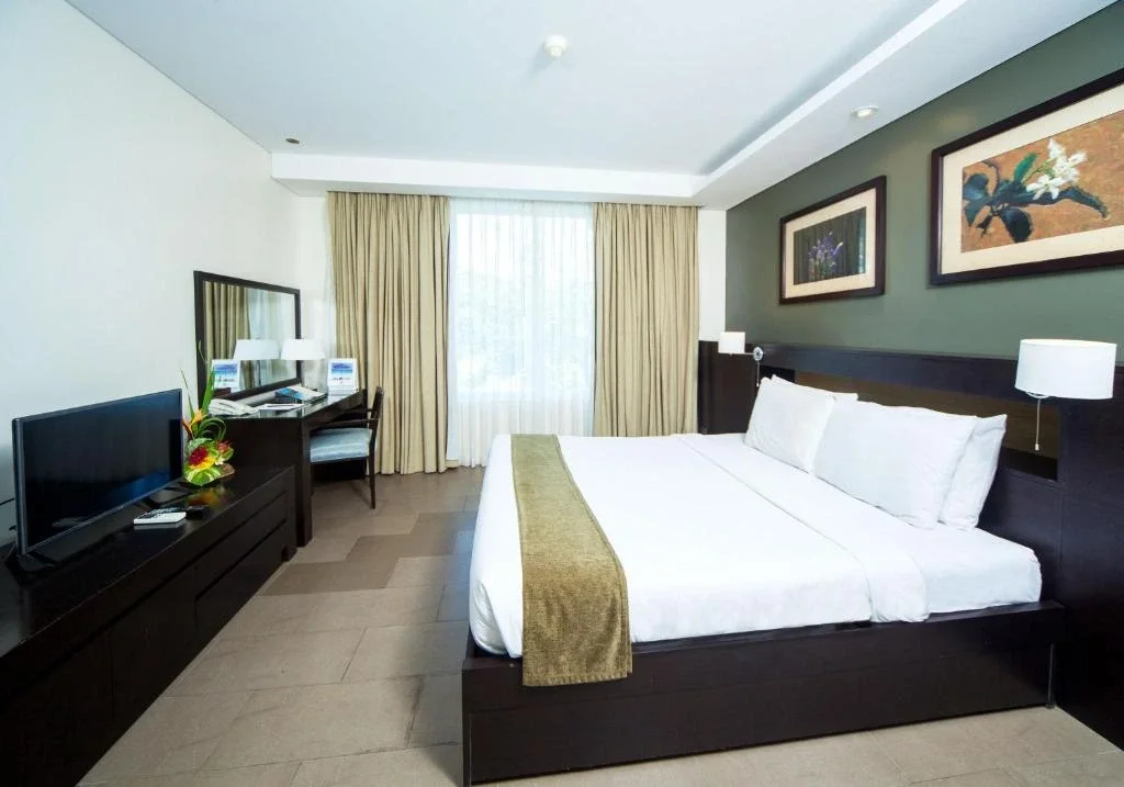 One Bedroom Suite