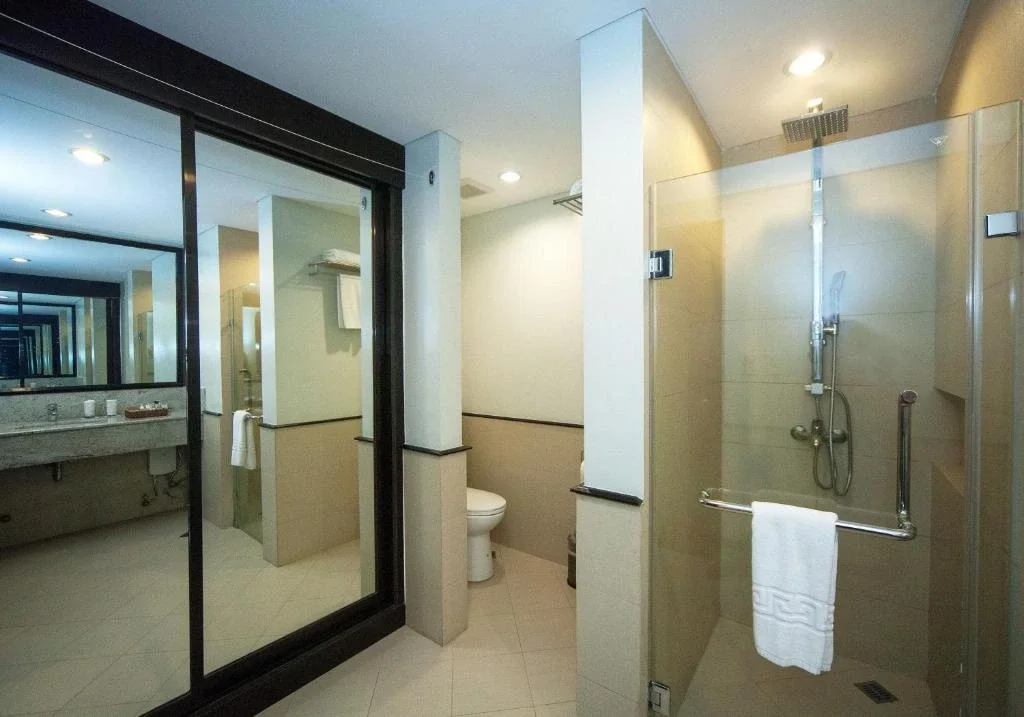 One Bedroom Suite