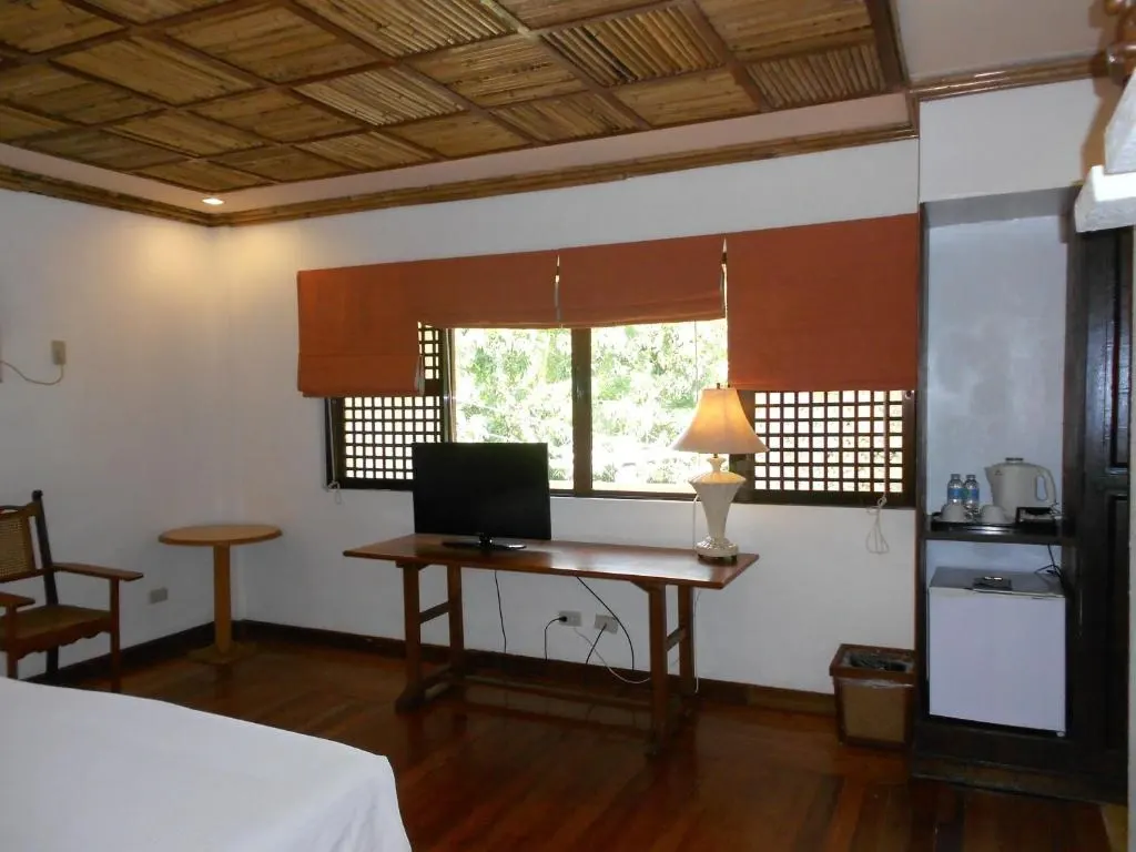 Deluxe Beach Front (Main Building) at Sea Wind Resort, Boracay