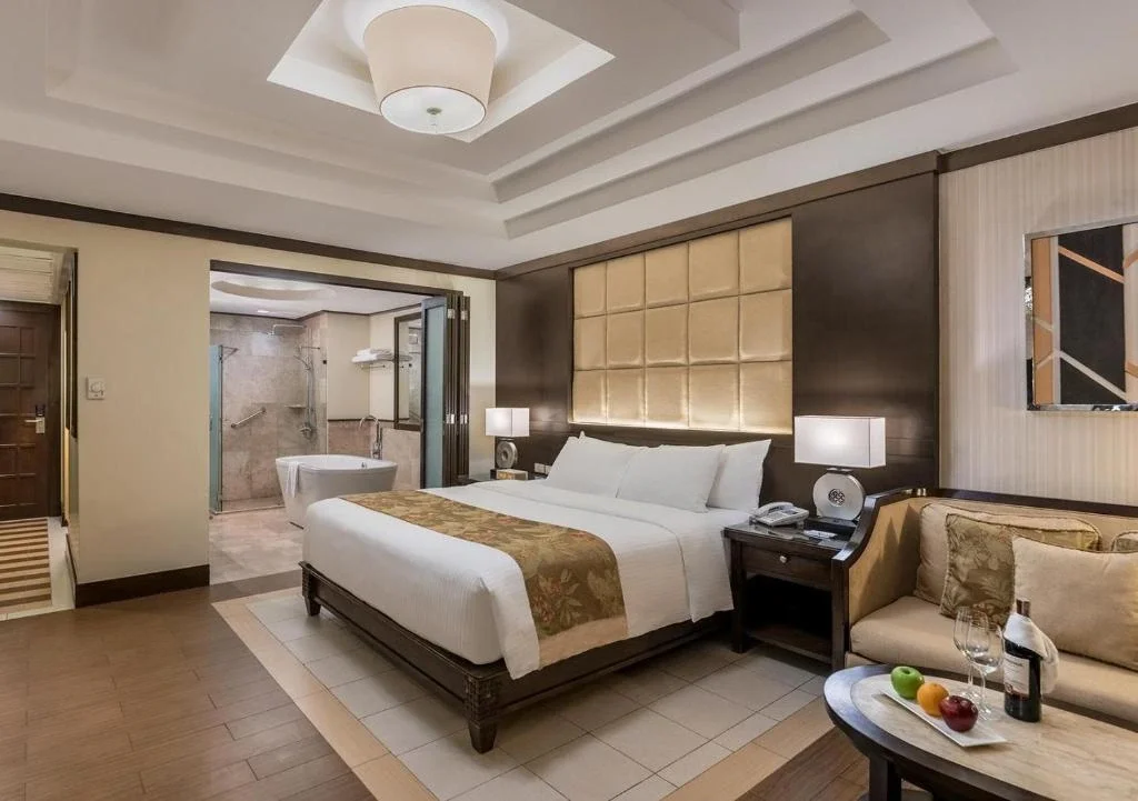 Suite with Direct Pool Access