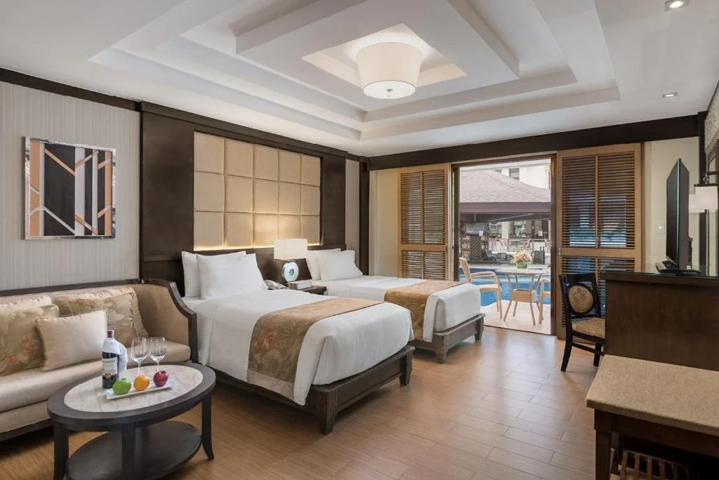 Grand Room with Direct Pool Access