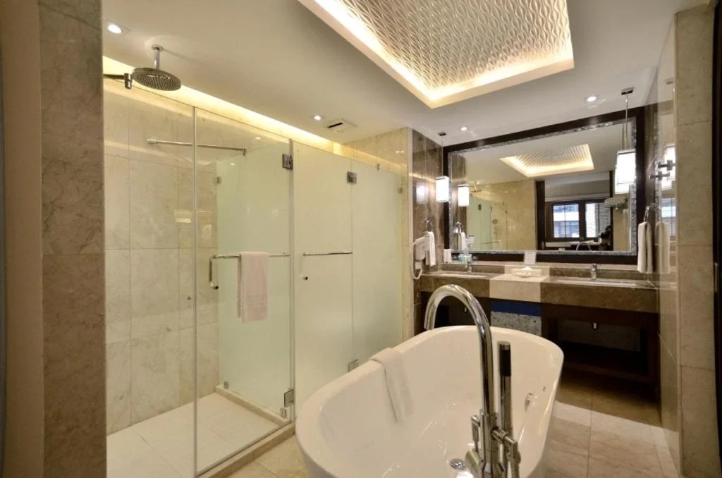 Grand Room with Direct Pool Access
