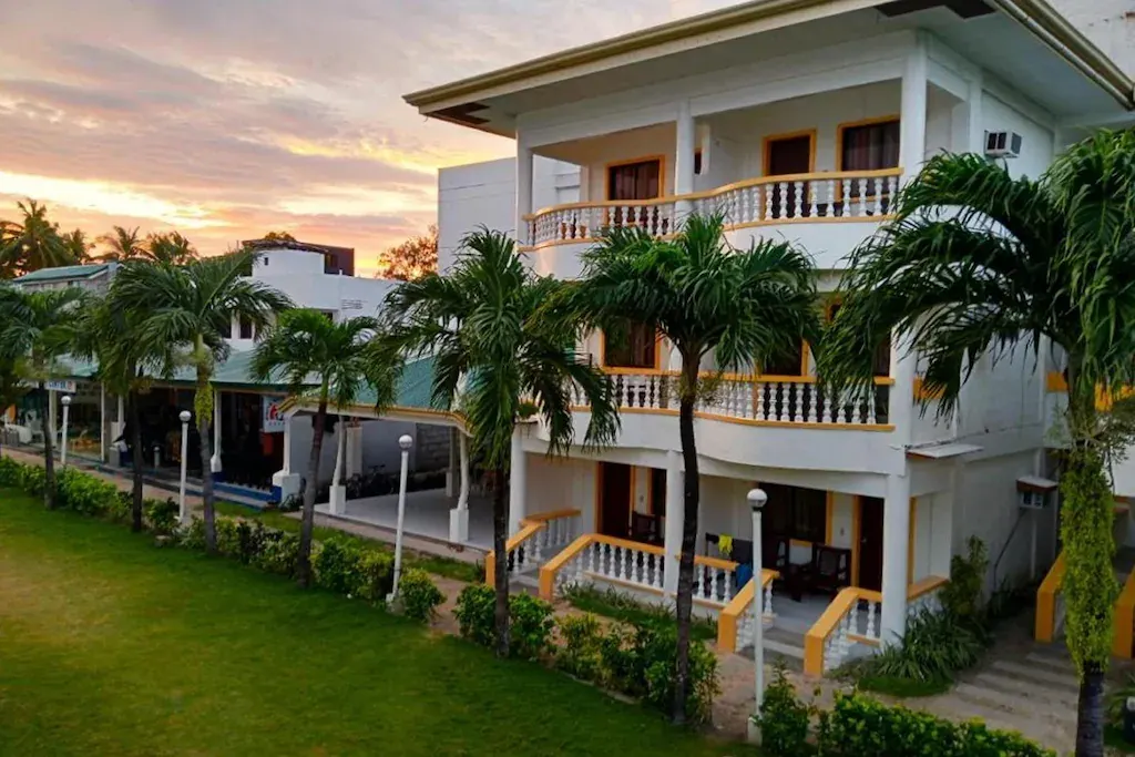 Bans Beach Resort, Boracay — Photo 8