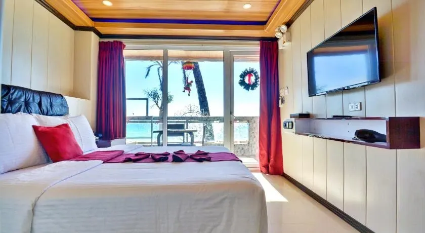 Deluxe Beachfront Suite at Diamond Water Edge Resort, Boracay