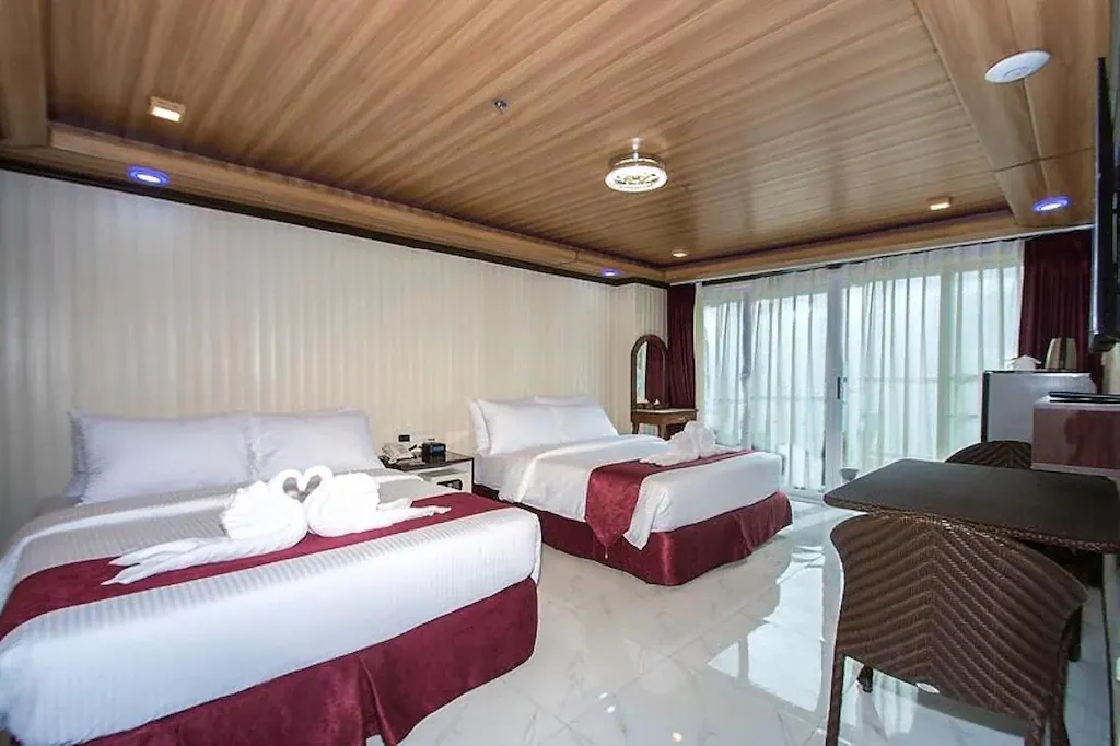 Main Building Premier Partial Sea View Suite at Diamond Water Edge Resort, Boracay