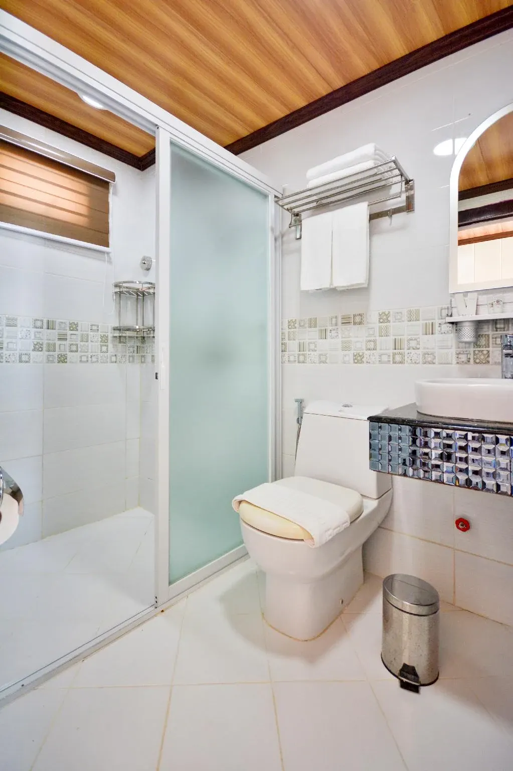 Deluxe Beachfront Suite at Diamond Water Edge Resort, Boracay