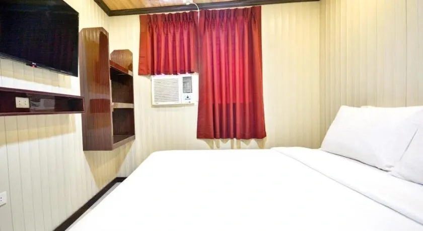 Budget Room (Shared Bathroom) at Diamond Water Edge Resort, Boracay