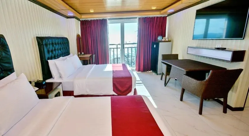 Main Building Premier Partial Sea View Suite at Diamond Water Edge Resort, Boracay