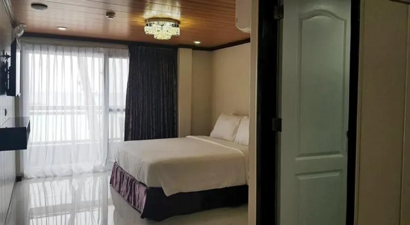 Deluxe Beachfront Suite at Diamond Water Edge Resort, Boracay