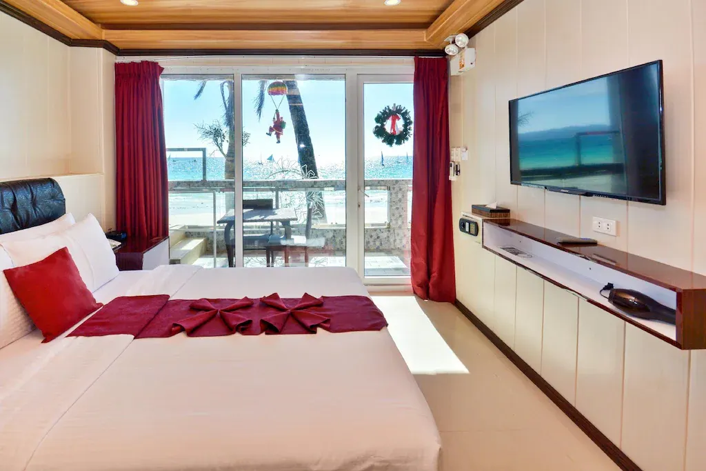 Deluxe Beachfront Suite at Diamond Water Edge Resort, Boracay