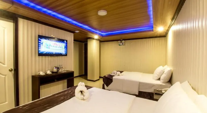 Annex Deluxe Double Room without View at Diamond Water Edge Resort, Boracay