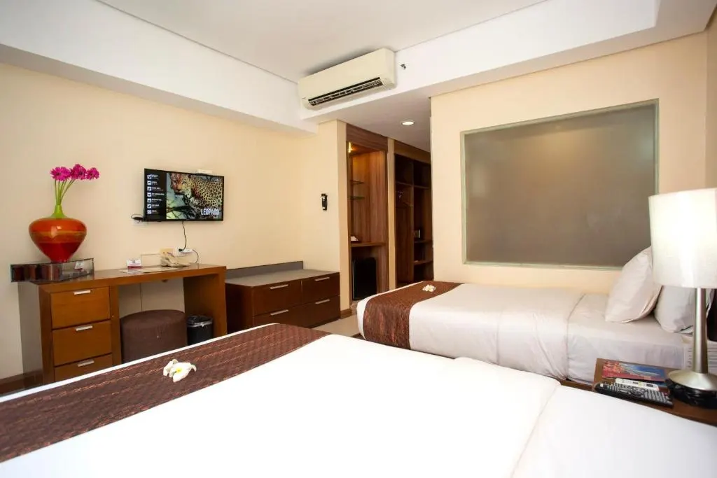 Deluxe Room at Crown Regency Beach Resort, Boracay