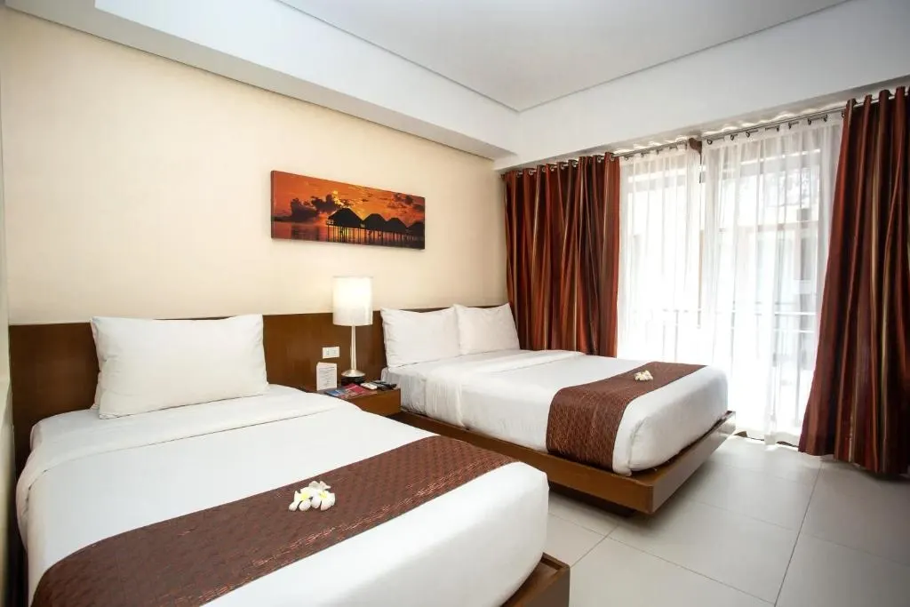 Deluxe Room at Crown Regency Beach Resort, Boracay