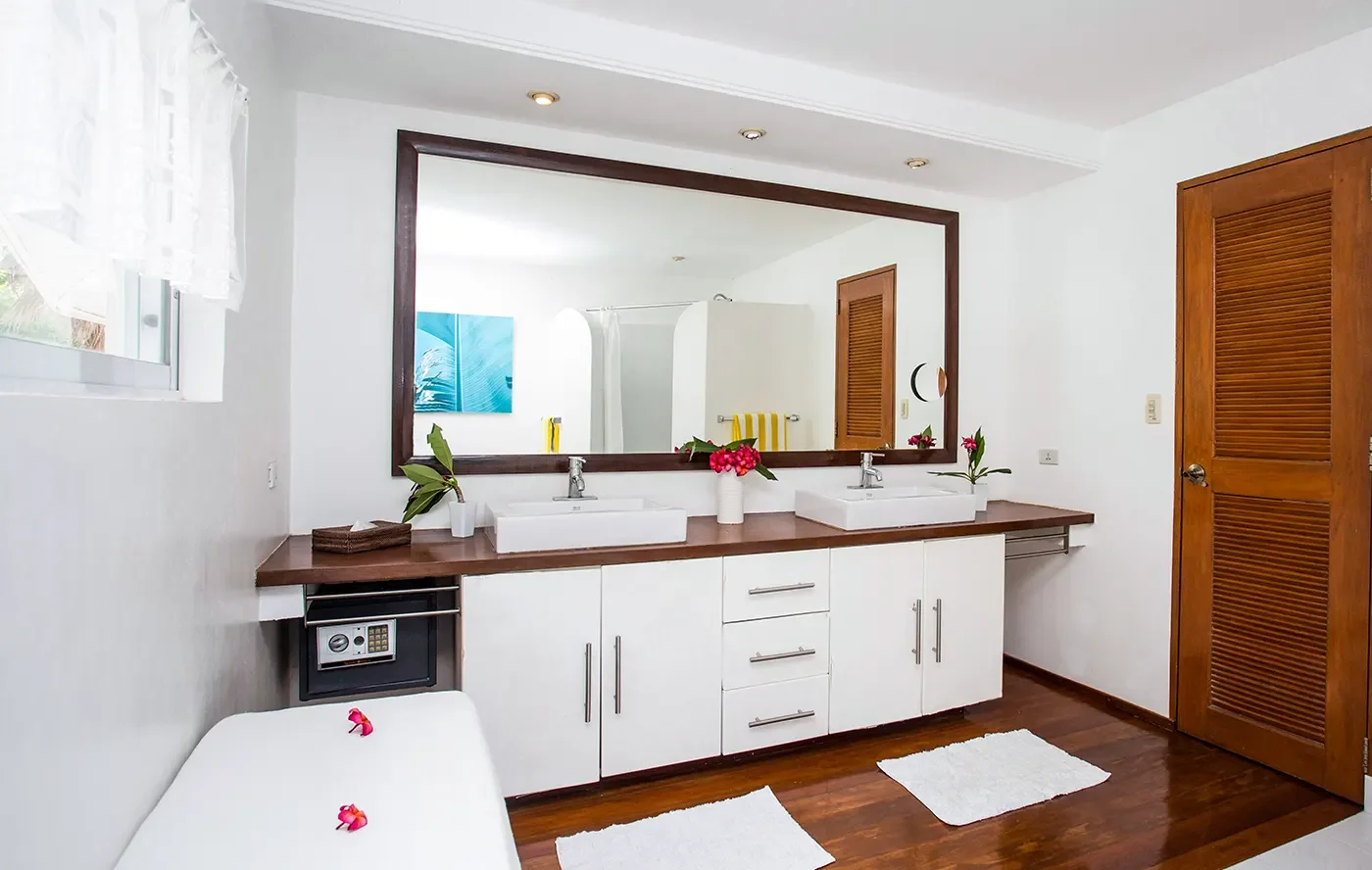 4-Bedroom Villa