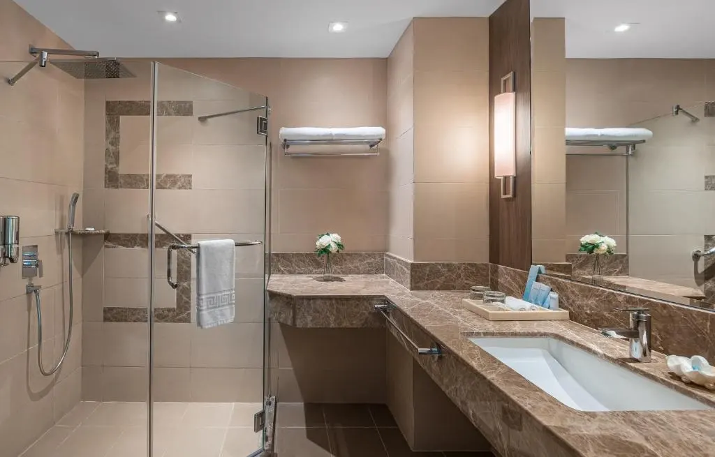Deluxe Room at Henann Garden Resort, Boracay
