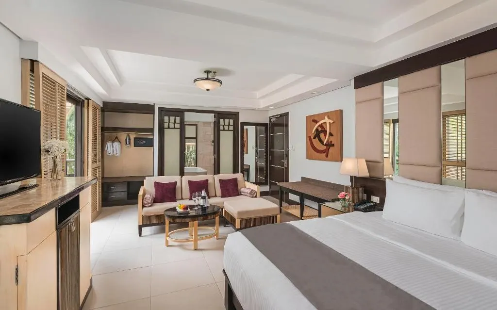 Junior Suite at Henann Garden Resort, Boracay